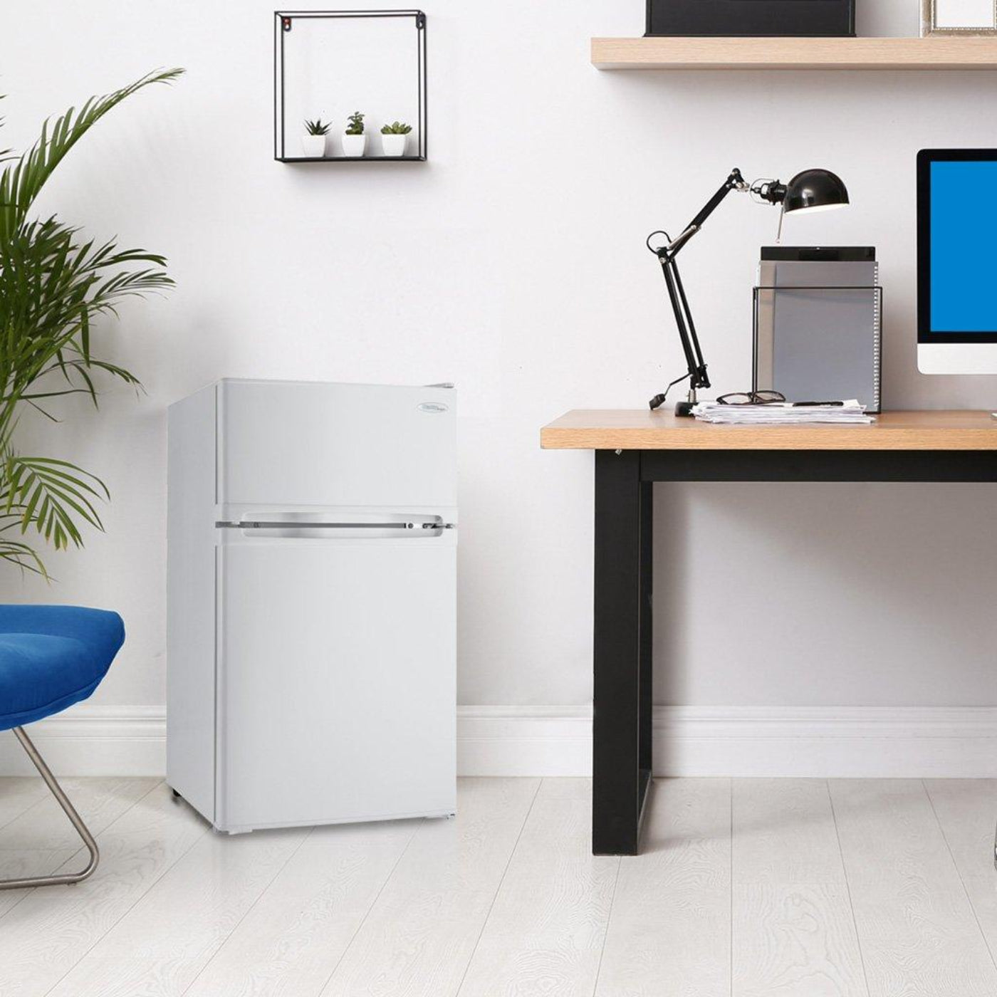 DANBY Danby 3.1 cu. ft. 2-door Compact Fridge in White - DCR031B1WDD
